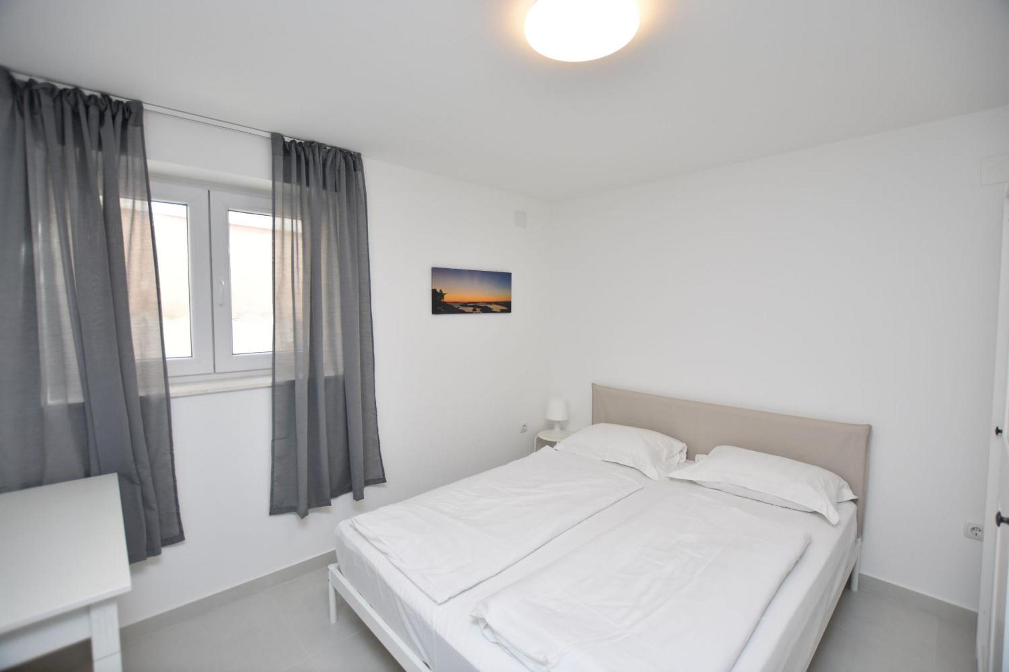 Apartments Leonardo Primosten Ngoại thất bức ảnh